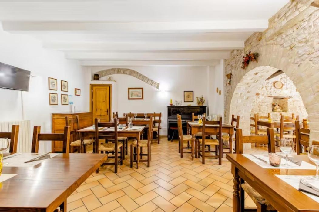 Agriturismo Il Castello Assisi Ngoại thất bức ảnh