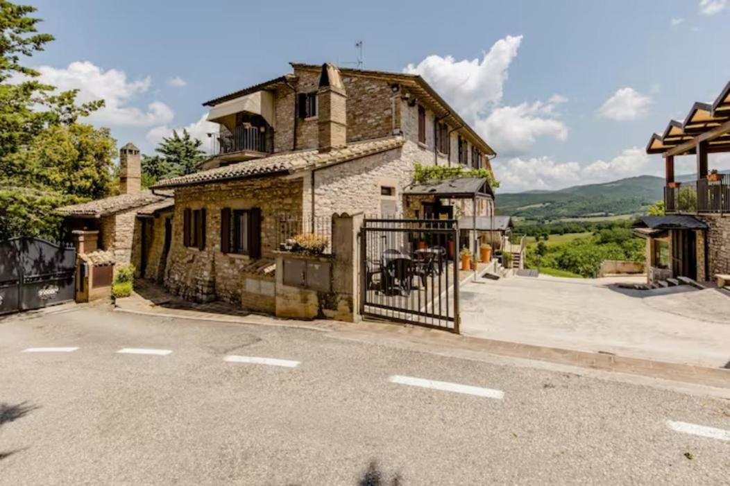 Agriturismo Il Castello Assisi Ngoại thất bức ảnh