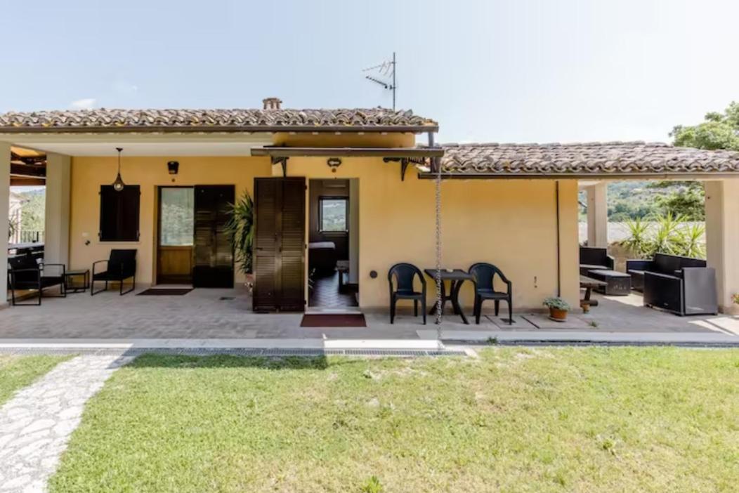 Agriturismo Il Castello Assisi Ngoại thất bức ảnh