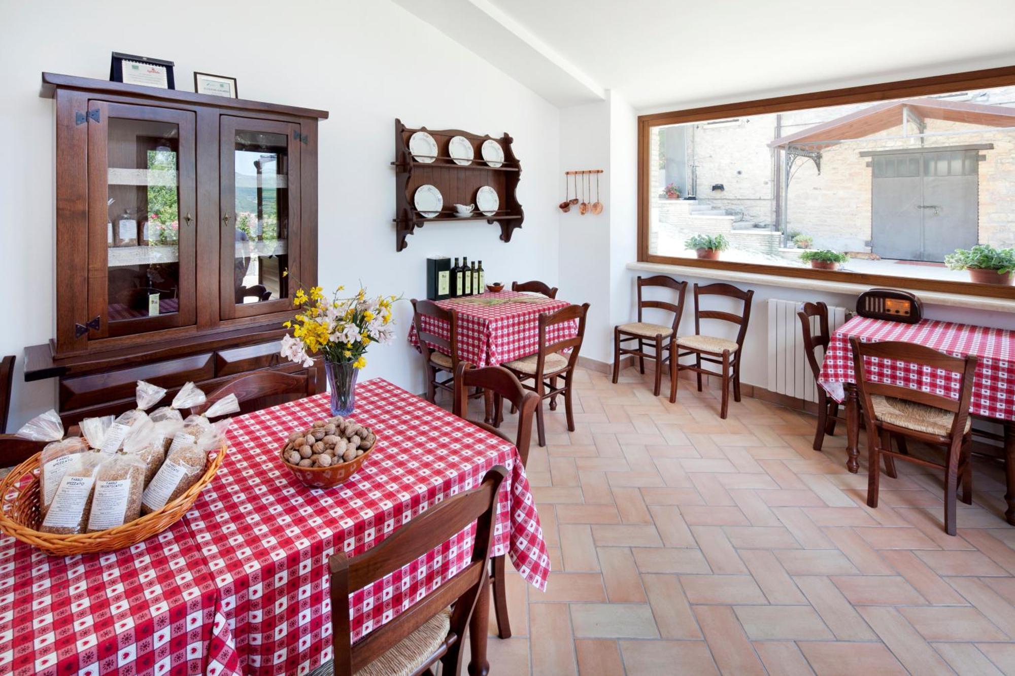 Agriturismo Il Castello Assisi Ngoại thất bức ảnh