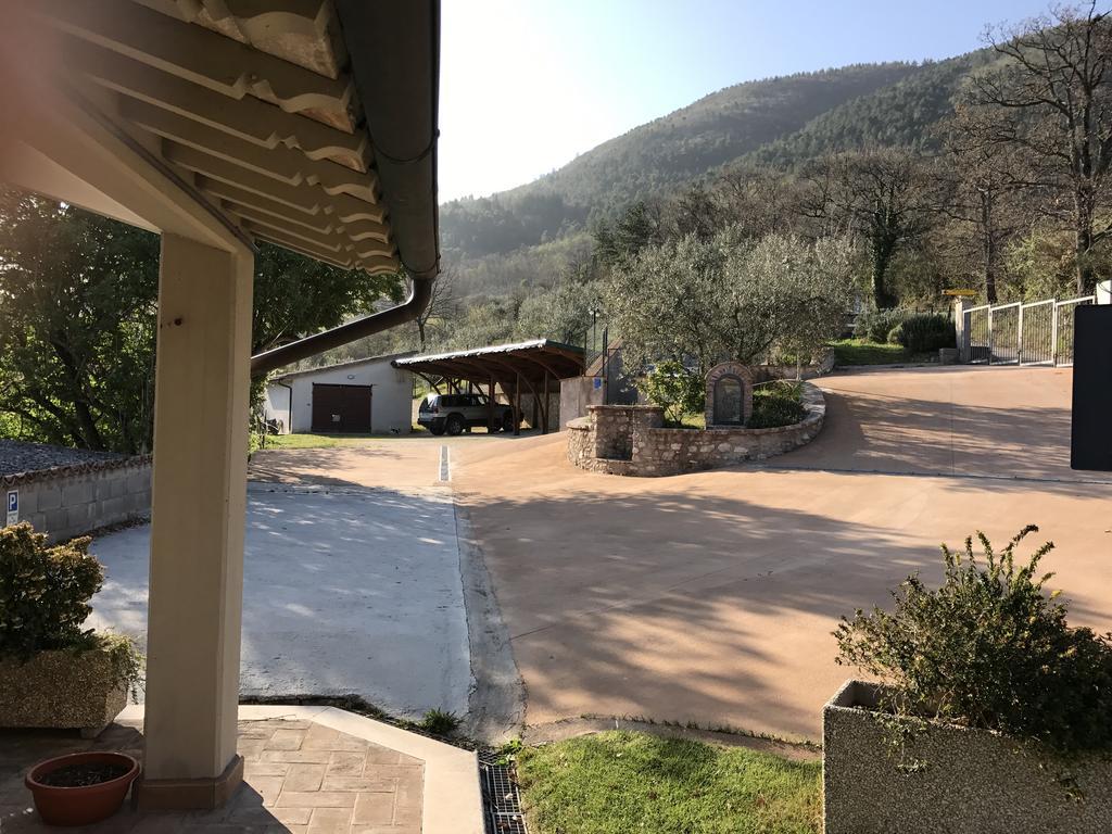 Agriturismo Il Castello Assisi Ngoại thất bức ảnh