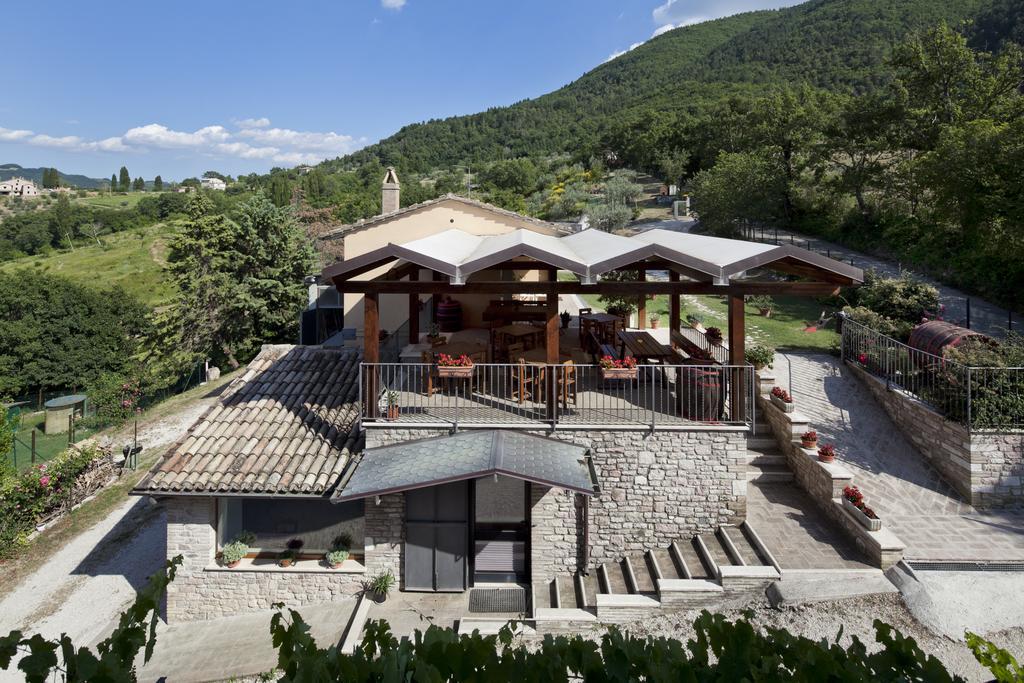 Agriturismo Il Castello Assisi Ngoại thất bức ảnh